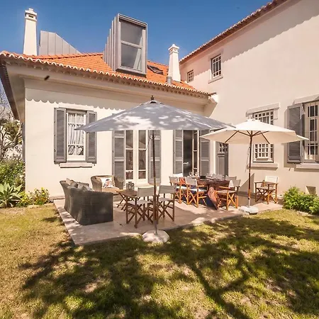 Barros Capri - Wonderful 4 Bedroom In Centre - Great Pool Area - Perfect For Fam Villa Lissabon