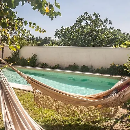Barros Capri - Wonderful 4 Bedroom In Centre - Great Pool Area - Perfect For Fam Lissabon