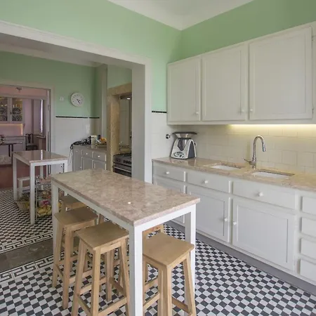 Barros Capri - Wonderful 4 Bedroom In Centre - Great Pool Area - Perfect For Fam Villa