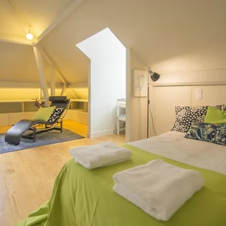 Barros Capri - Wonderful 4 Bedroom In Centre - Great Pool Area - Perfect For Fam Villa Lissabon