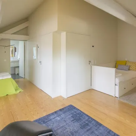 Barros Capri - Wonderful 4 Bedroom In Centre - Great Pool Area - Perfect For Fam Villa Lisboa